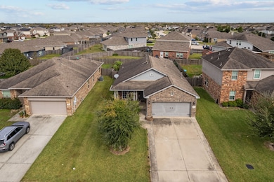 2804 Ruby Dr, Texas City, TX 77591 - photo 2