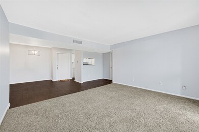 8515 Hearth Dr unit 36, Houston, TX 77054 - photo 2