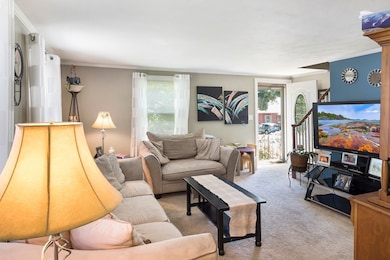 6 Tudor Ln, Ashland, MA 01721 - photo 7