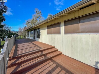 1474 Curry Rd, Roseburg, OR 97471 - photo 4