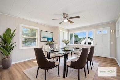 004_dsc_3980_532 - Dining Room - Modern