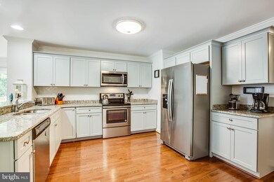 323 Cedar Ln, Colonial Beach, VA 22443 - photo 3