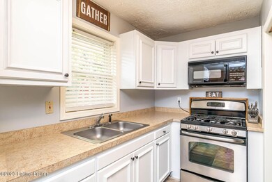 Listing Address Emerald Dr -4