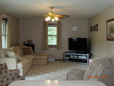 6747 Old Tarlton Pike, Circleville, OH 43113 - photo 7