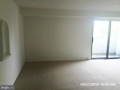 19601 Gunners Branch Rd unit L, Germantown, MD 20876 - photo 2