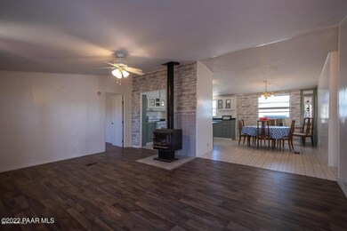 880 W Rolling Hills Rd, Paulden, AZ 86334 - photo 4