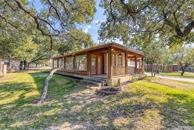 165 Cottonwood Pave, Uvalde, TX 78801 - photo 5