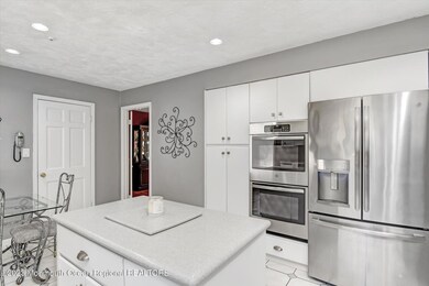 10-Kitchen