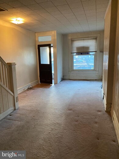 1347 Moss St, Reading, PA 19604 - photo 2