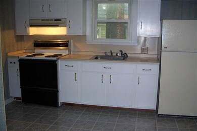 176 Montello St, Lewiston, ME 04240 - photo 2