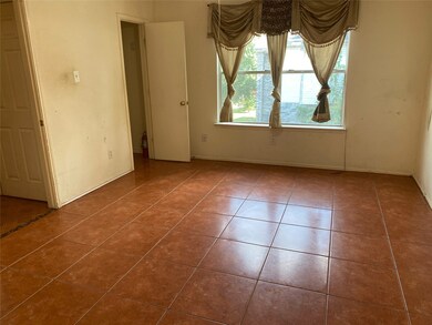 8818 High Mountain Dr, Houston, TX 77088 - photo 7