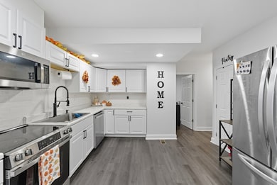 24 Elm St, Ludlow, MA 01056 - photo 2