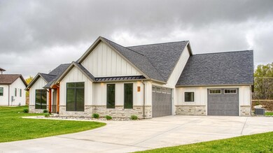 4 Somerset Cir-10