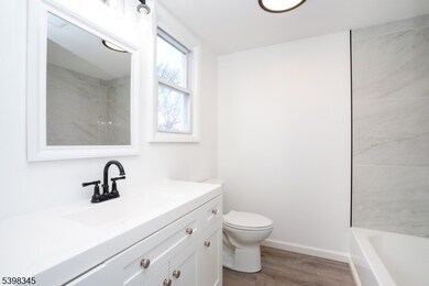 40 N York St, Paterson, NJ 07524 - photo 4