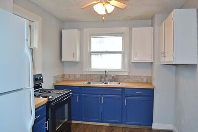 1022 W Cumberland Rd, Bluefield, WV 24701 - photo 7