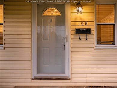 109 18th St, Dunbar, WV 25064 - photo 4