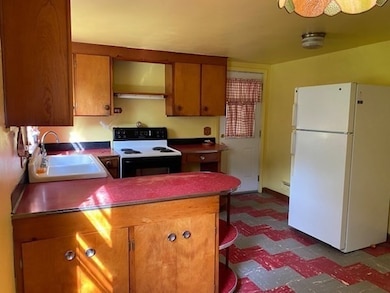 129 Durfee Rd, Tiverton, RI 02878 - photo 3