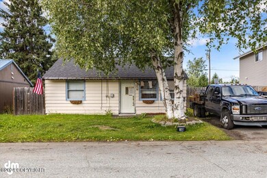 02-Front Exterior_IMG_4437_SSW