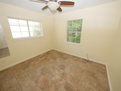 4725 Denmark St, Houston, TX 77016 - photo 6