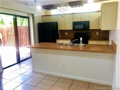 11851 SW 8th Ct, Davie, FL 33325 - photo 5