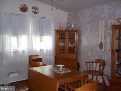 6919 Digby Rd, Gwynn Oak, MD 21207 - photo 7