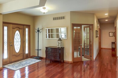 03a - 391 Independence Station