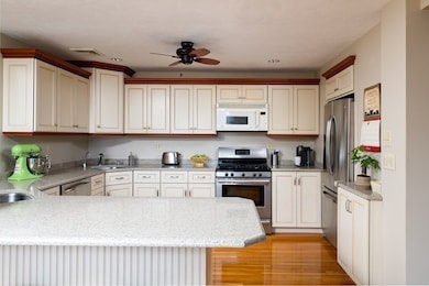 109 Kilby St, Hingham, MA 02043 - photo 7