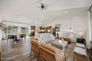 11-539 S Rapids Bend Ln-011