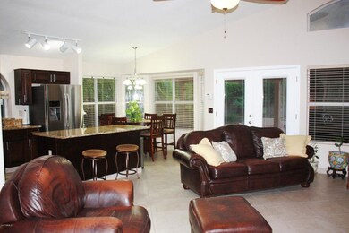 1609 W Evans