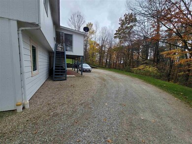 484 Town Line Rd, Rutland, VT 05701 - photo 2