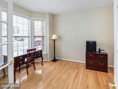 4972 Marshall Crown Rd, Centreville, VA 20120 - photo 4