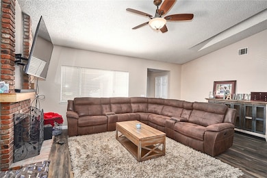 17302 Forest Hills Dr, Victorville, CA 92395 - photo 5