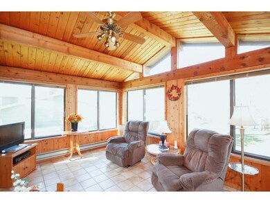 Spend all of your time relaxing in this wonderful 