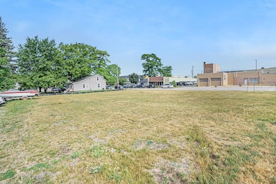 302 S James St, Ludington, MI 49431 - photo 5