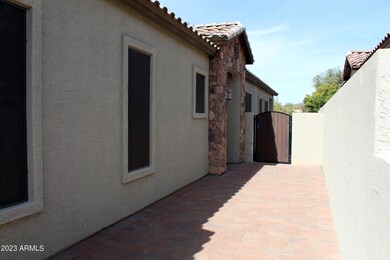 FRONT WALKWAY