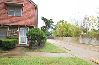 2372 Triway Ln unit 162, Houston, TX 77043 - photo 5