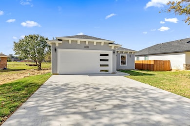 315 Windjammer Rd, Gun Barrel City, TX 75156 - photo 2