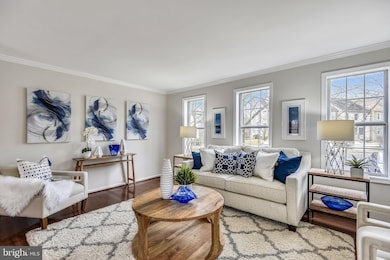 11942 Sentinel Point Ct, Reston, VA 20191 - photo 2