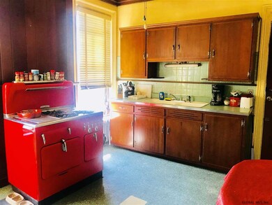 535 6th Ave, Troy, NY 12182 - photo 5