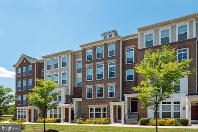 43524 Stonecliff Terrace, Chantilly, VA 20152 - photo 2