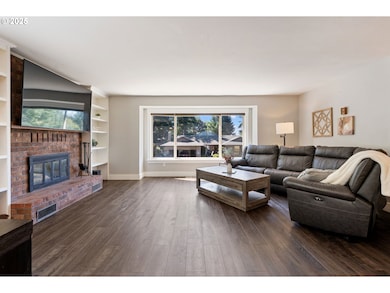 12245 SE Quietwoods St, Happy Valley, OR 97086 - photo 4