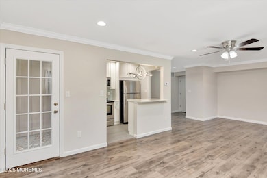 07-Living & Dining Room