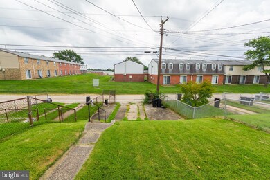 1245 Halstead Rd, Parkville, MD 21234 - photo 4