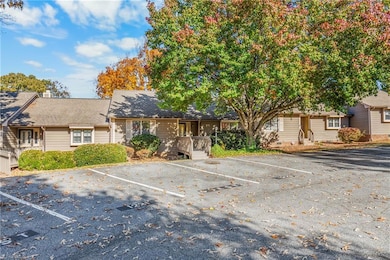 1223 Watermark Ct, High Point, NC 27265 - photo 7