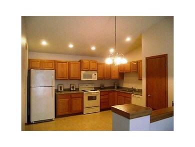 Kitchen. Large eat-in-kitchen