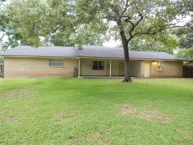 807 Harvey Dr, Pinehurst, TX 77362 - photo 3