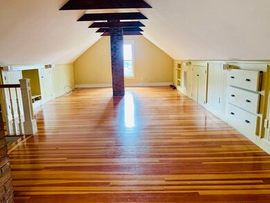 984 Chestnut St unit 2, Newton Upper Falls, MA 02464 - photo 4