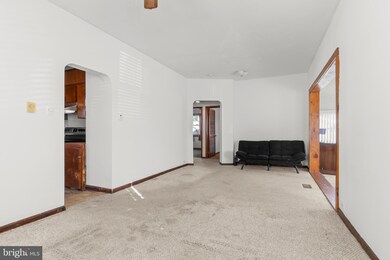 262 Laurel St, Penns Grove, NJ 08069 - photo 4