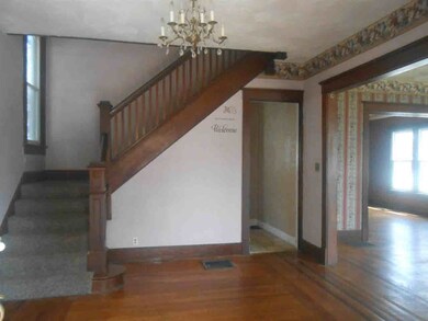 812 E Main St, Washington, IN 47501 - photo 4