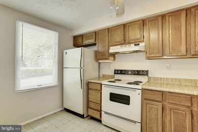 19212 Misty Meadow Terrace, Germantown, MD 20874 - photo 3